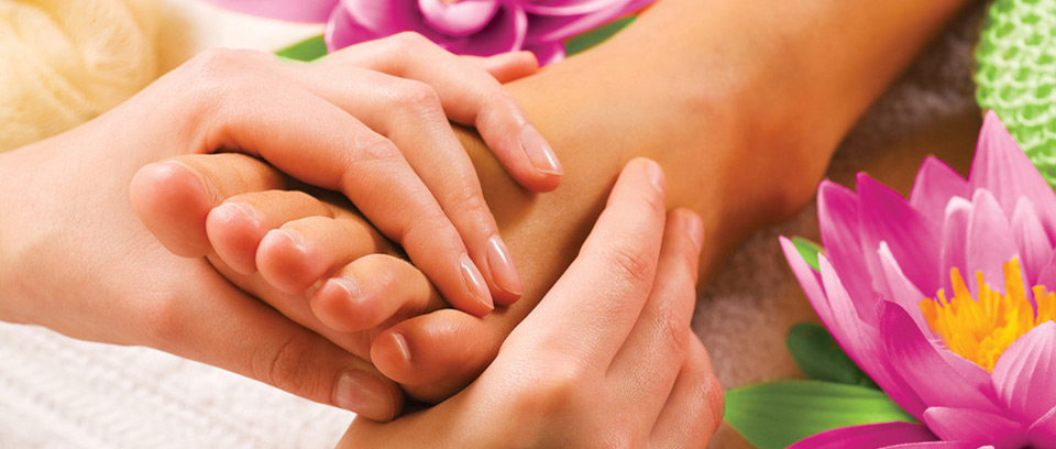 Foot massage reflexology treatment at Cupid Spa